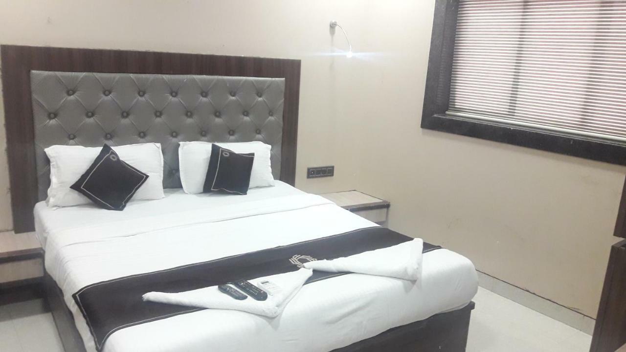 Shine Hospitality Mumbai Exterior foto