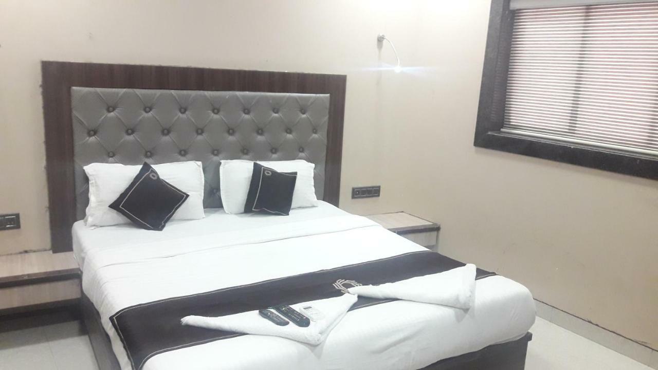 Shine Hospitality Mumbai Exterior foto
